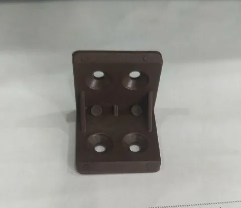 [92112] Angulo Plast Hp Marron Oscuro 27*27 4Agujero