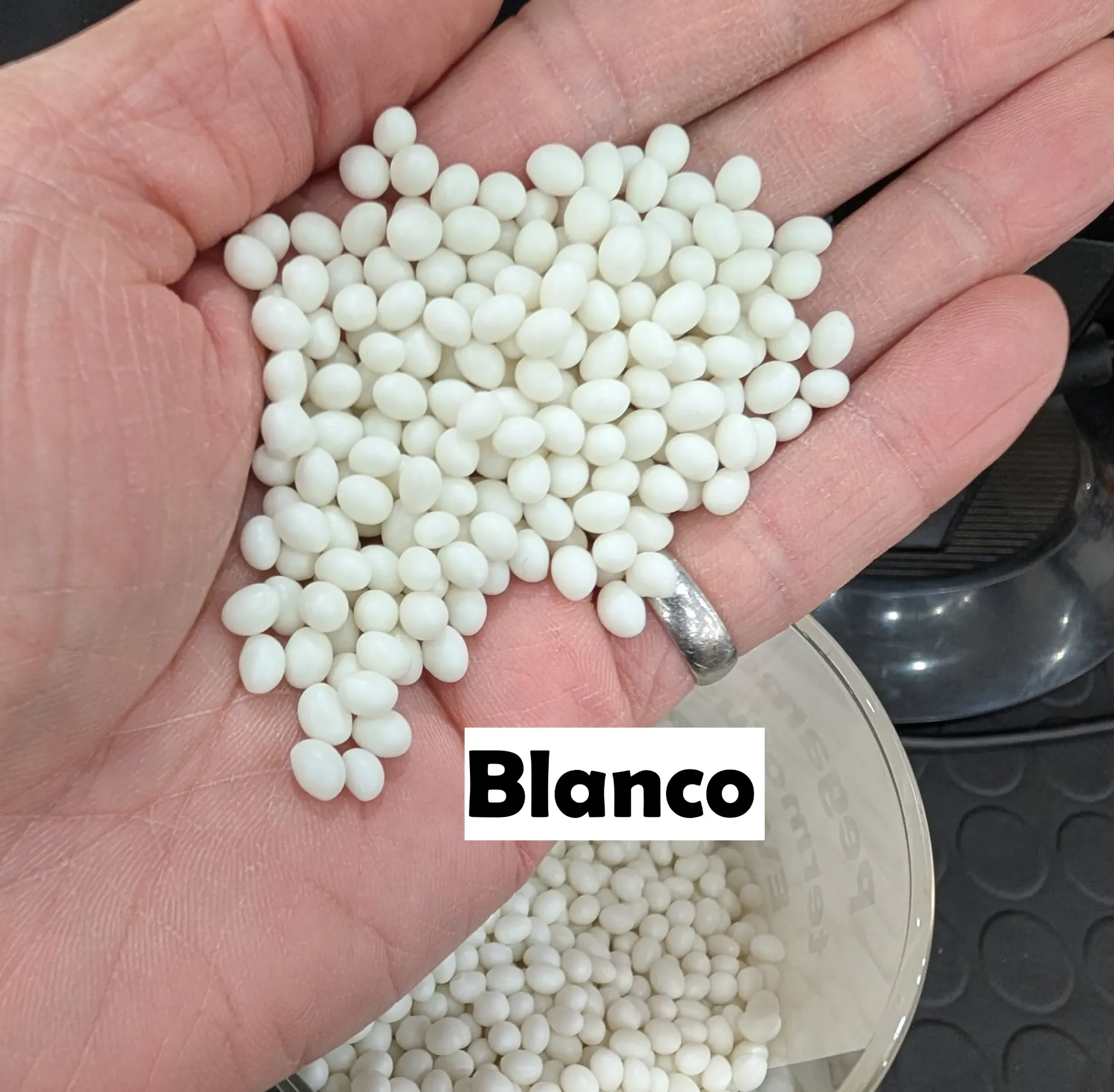 [SW858L] Pegamento Eva Granulado Blanco 1Kg